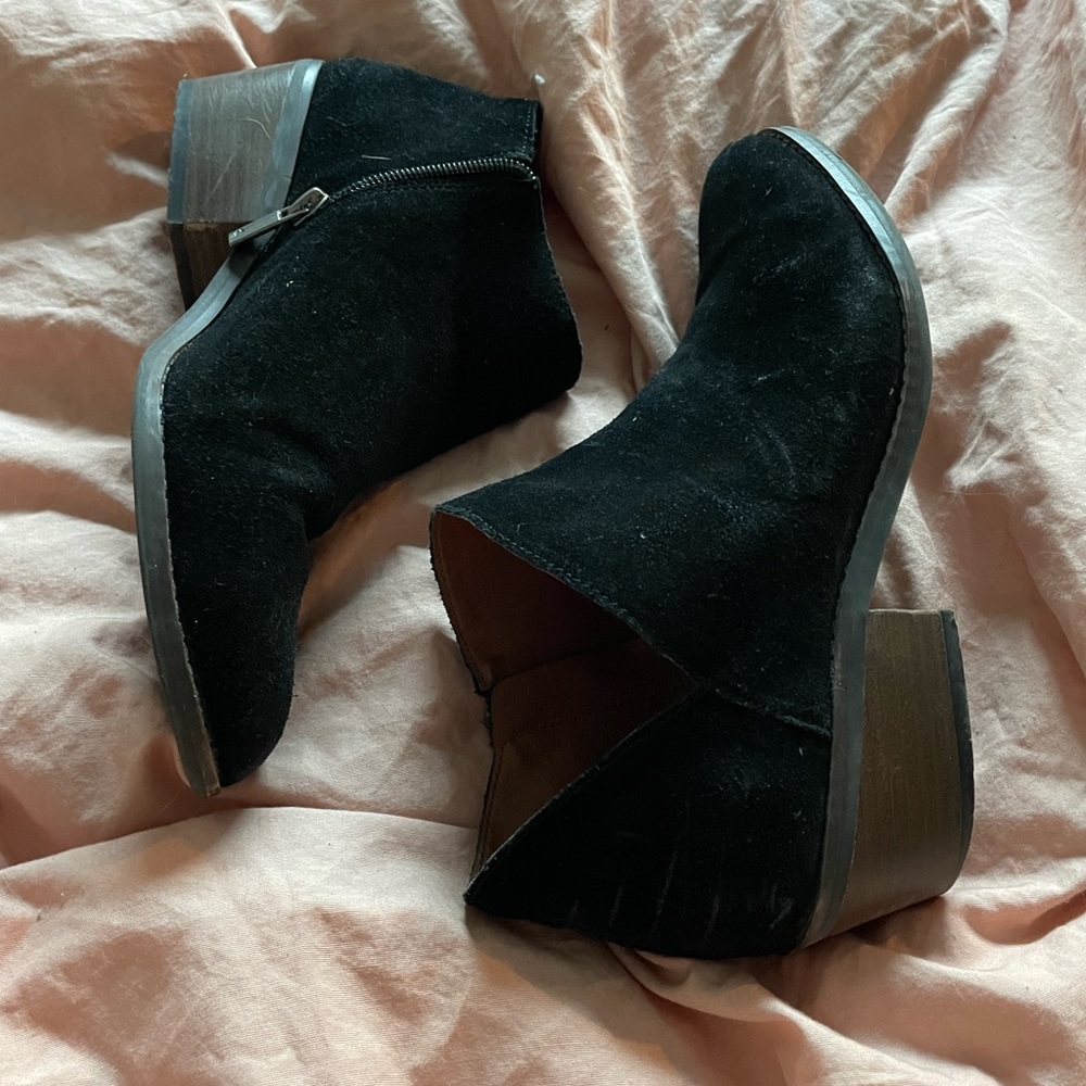 Lucky brand black heeled ankle boots, Sz 8.5
